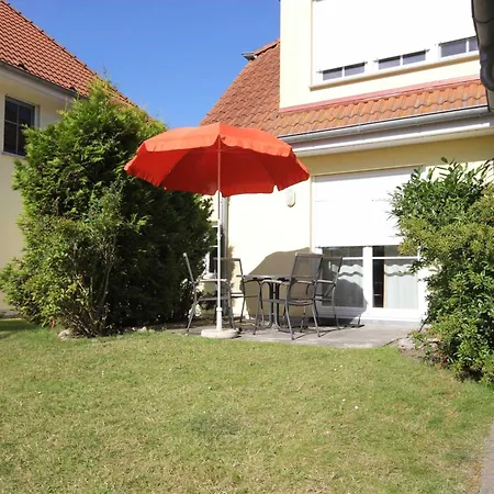 An Der Schmiedestrasse Strandlaeufer