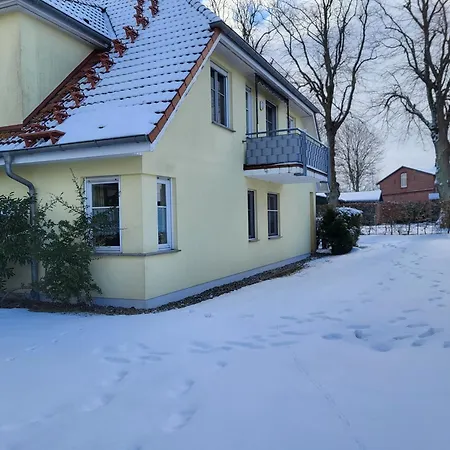 An Der Schmiedestrasse Strandlaeufer * 欧巴德伍斯图